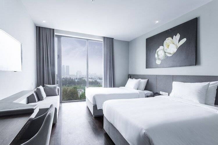 Everland Hotel