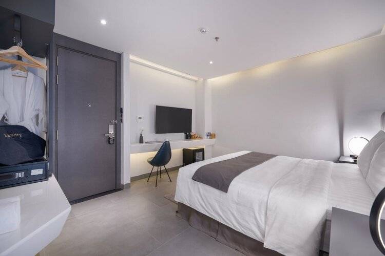 LEGEND Boutique Hotel