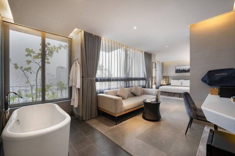 LEGEND Boutique Hotel