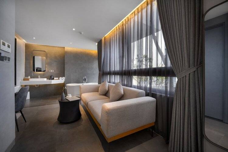 LEGEND Boutique Hotel