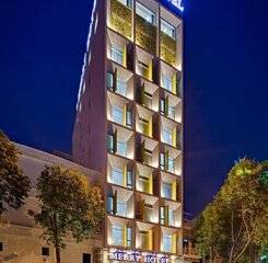 $item['hotel']['name']