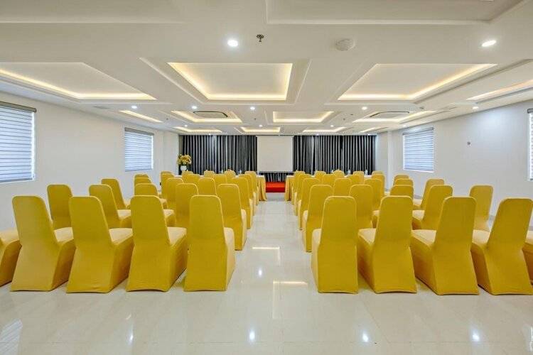 Merry Hotel
