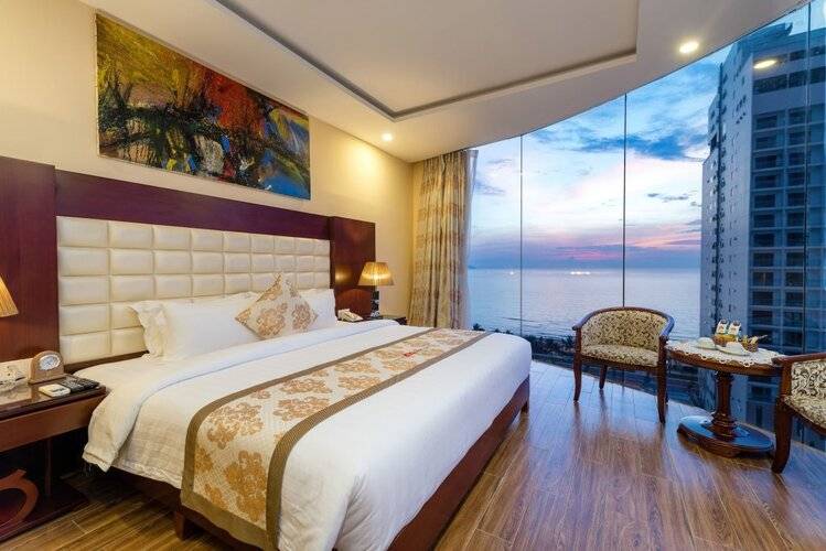 Nhat Minh Hotel and Apartment