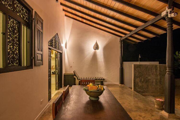 Blue Parrot Beach Villa
