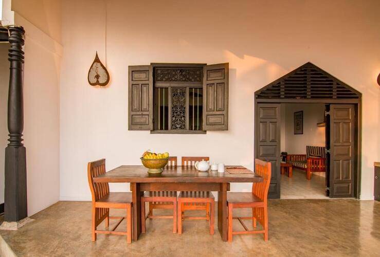 Blue Parrot Beach Villa