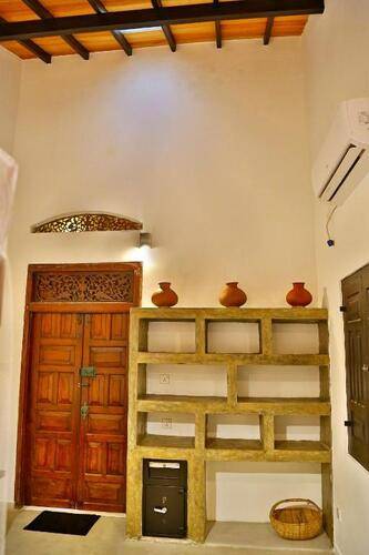 Blue Parrot Beach Villa