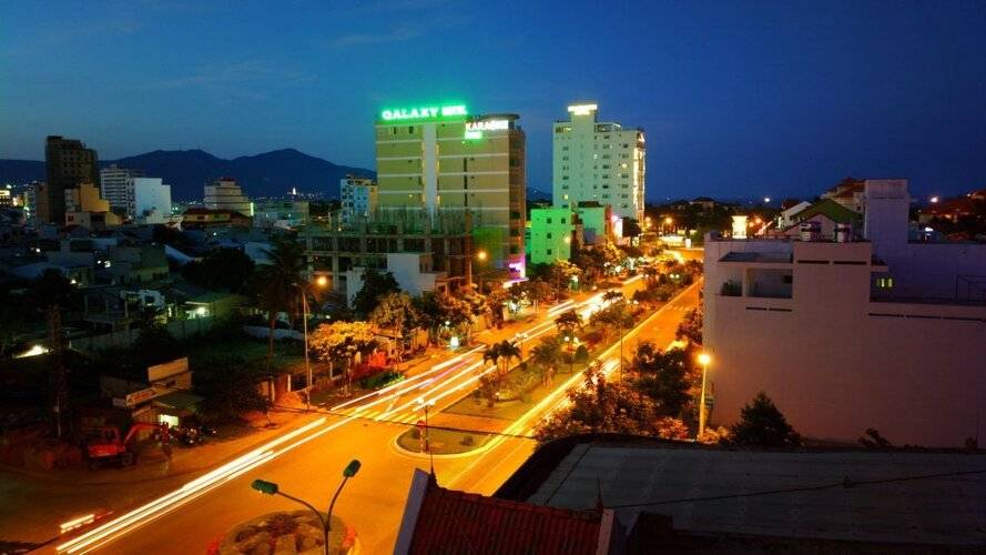 Titan Hotel
