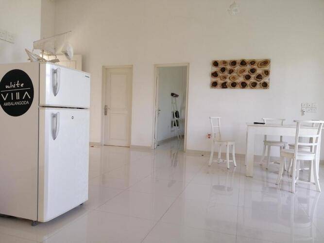 White Villa Ambalangoda