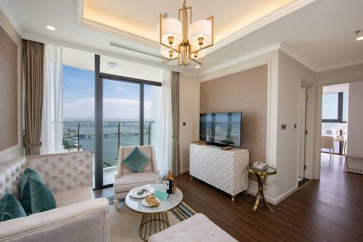 Melia Vinpearl Danang Riverfront
