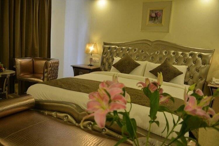 Orabella Villas & Suites