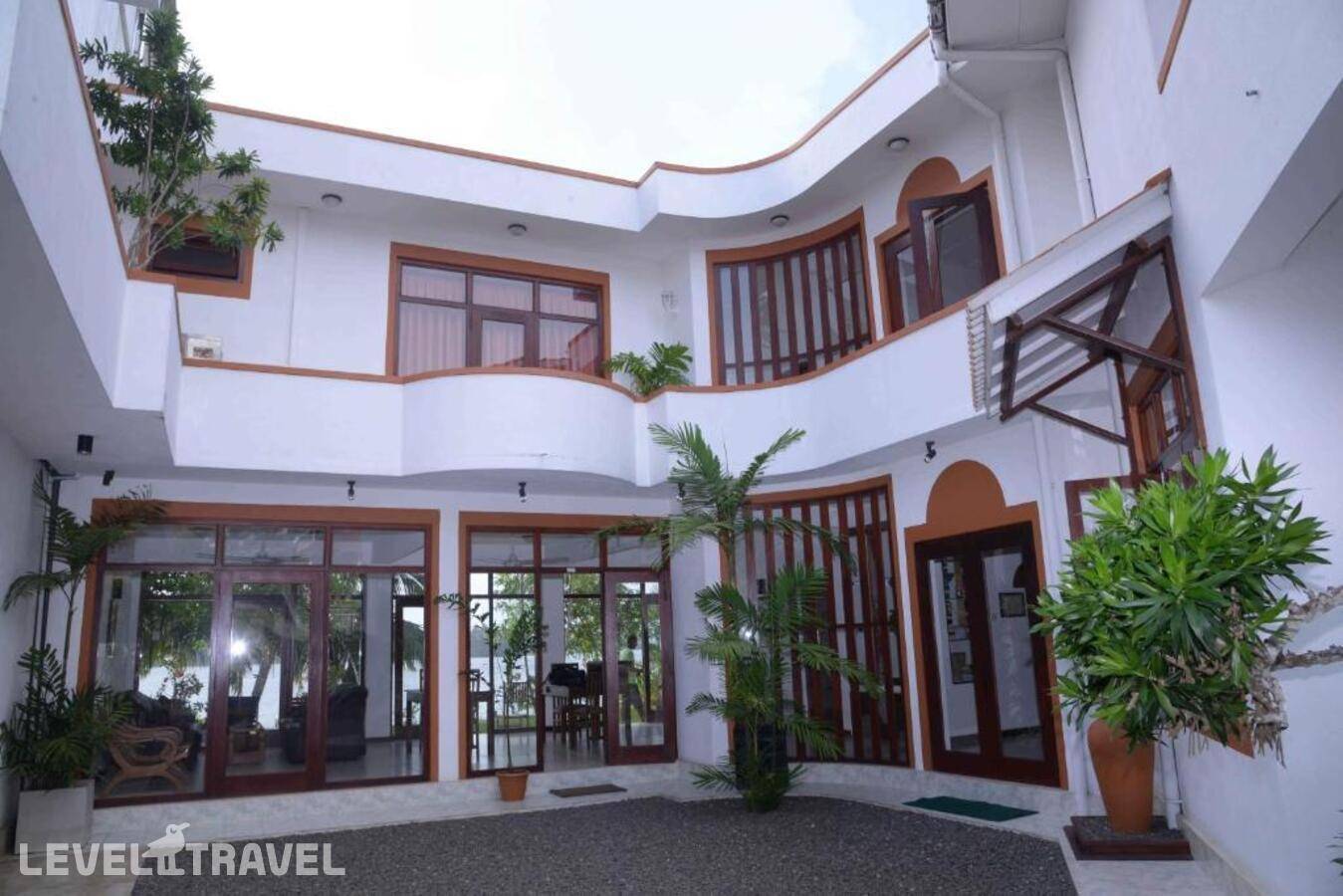 Отель Riverside Inn Fuji — Бентота, Шри-Ланка