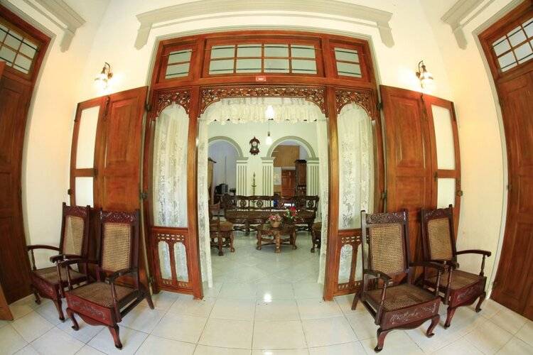 Villa 80