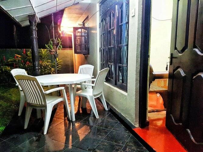 Fernando Residence