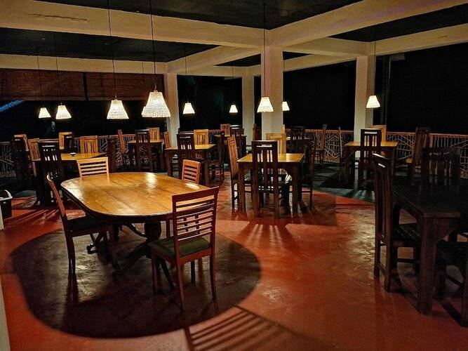 MacNara Traveller's Inn