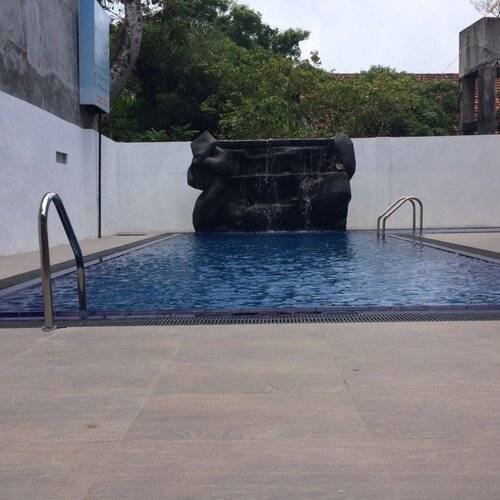 Mahakumara White House Hotel