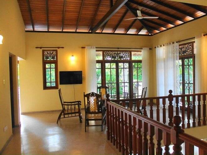 Mahakumara White House Hotel