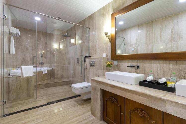 Araliya Green Hills Hotel