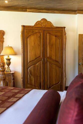 Araliya Green Hills Hotel