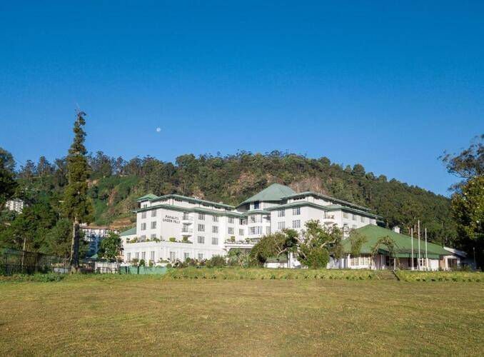 Araliya Green Hills Hotel