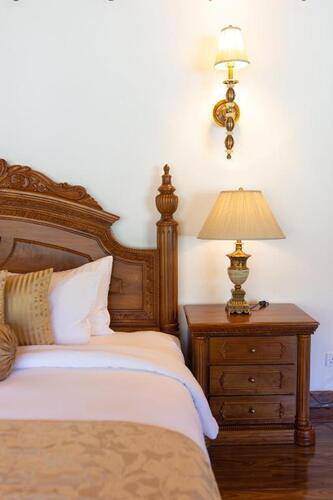 Araliya Green Hills Hotel