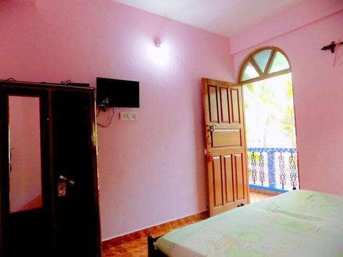 Romaldo Guest House