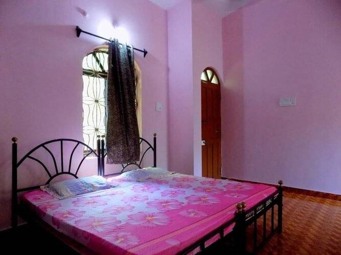 Romaldo Guest House
