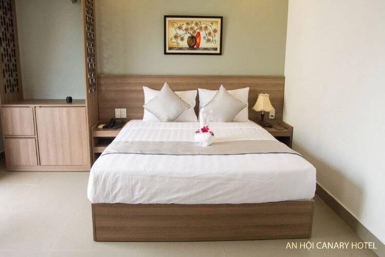 An Hoi Canary Hotel