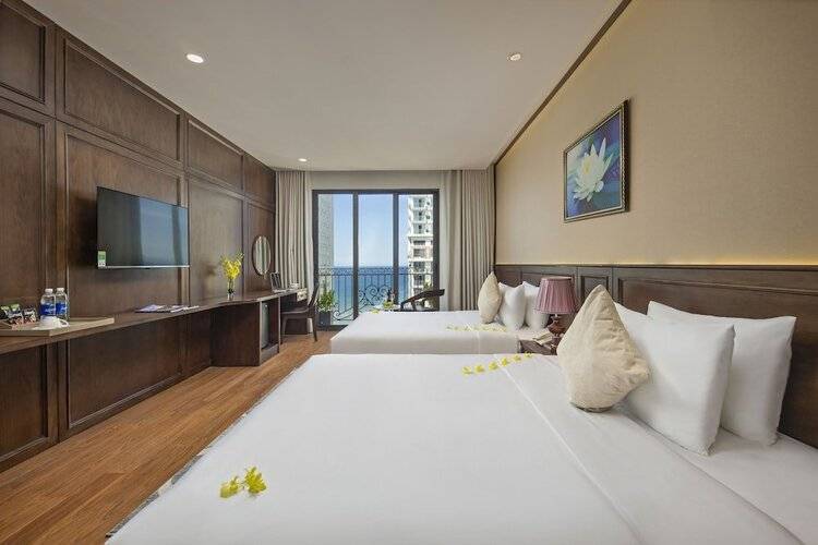 Golden Lotus Hotel