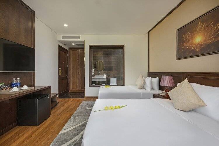 Golden Lotus Hotel
