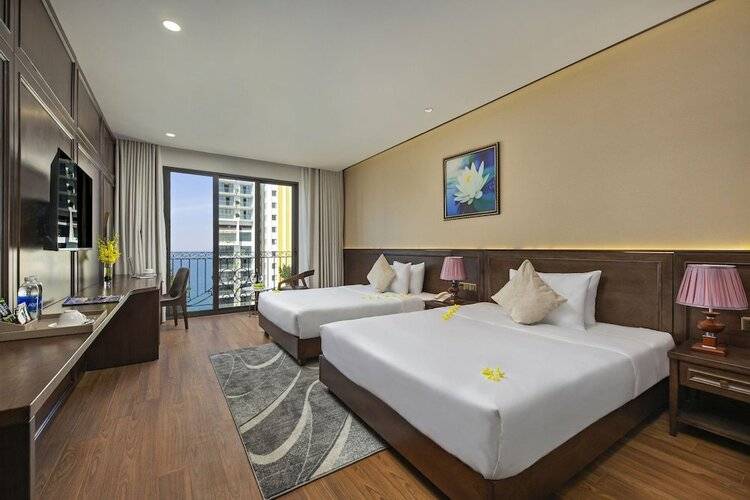 Golden Lotus Hotel