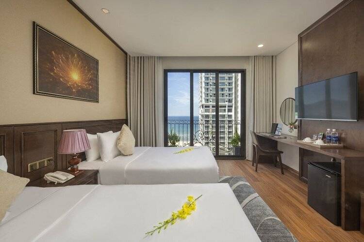 Golden Lotus Hotel
