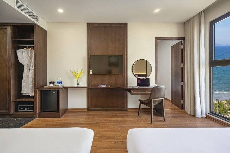 Golden Lotus Hotel