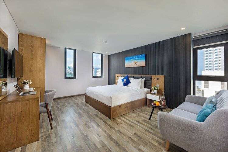 Jolia Hotel and Apartment - My Khe Beach