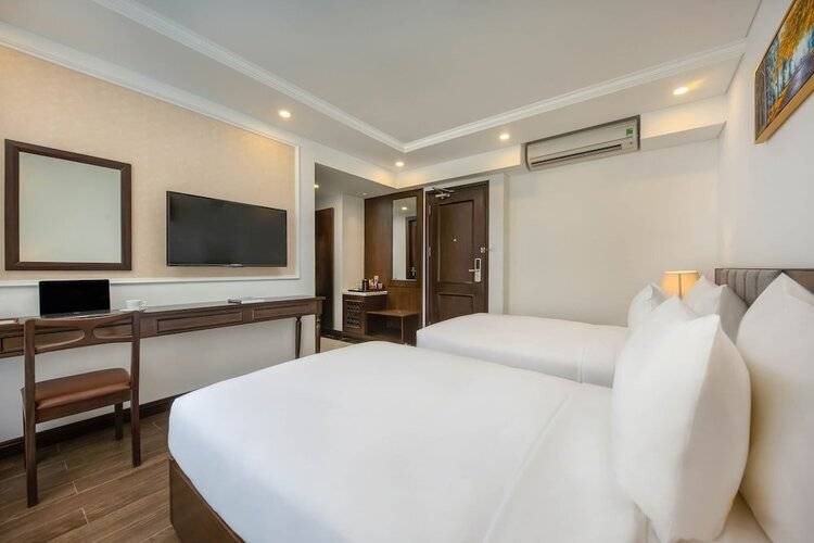 Santa Luxury Hotel