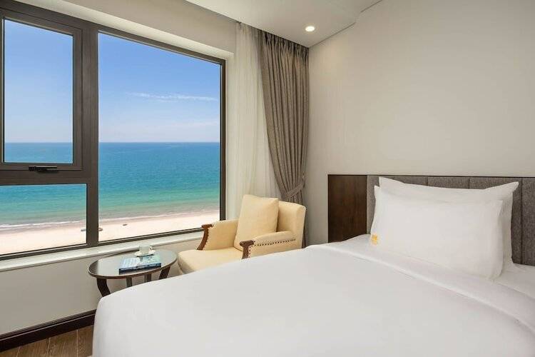 Santa Luxury Hotel