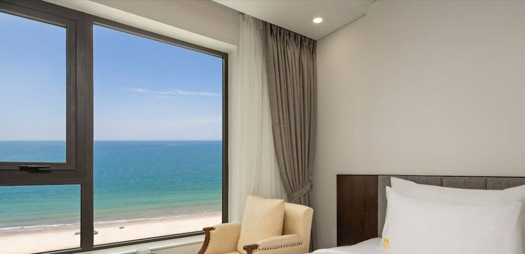 Santa Luxury Hotel