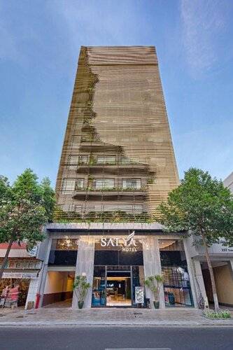 Satya Hotel