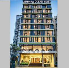 $item['hotel']['name']