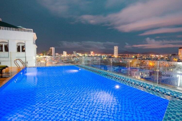Central Hotel & Spa