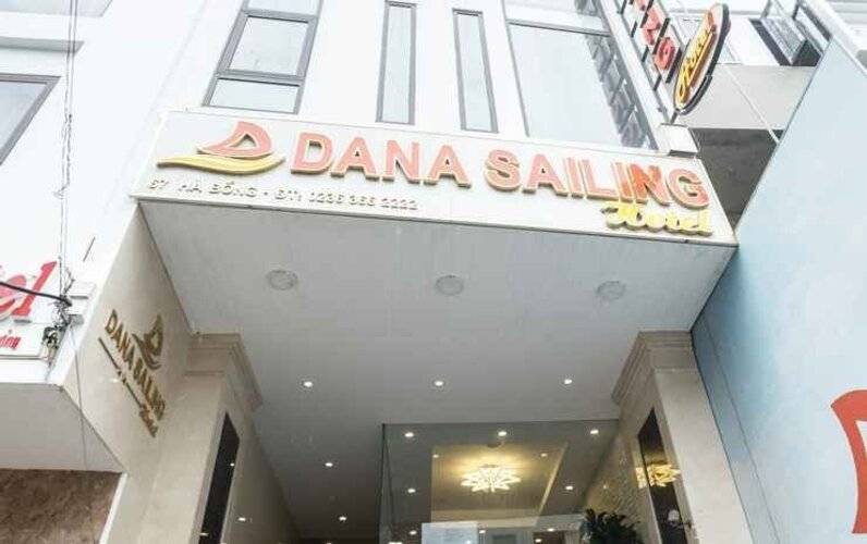 Dana Sailing Hotel