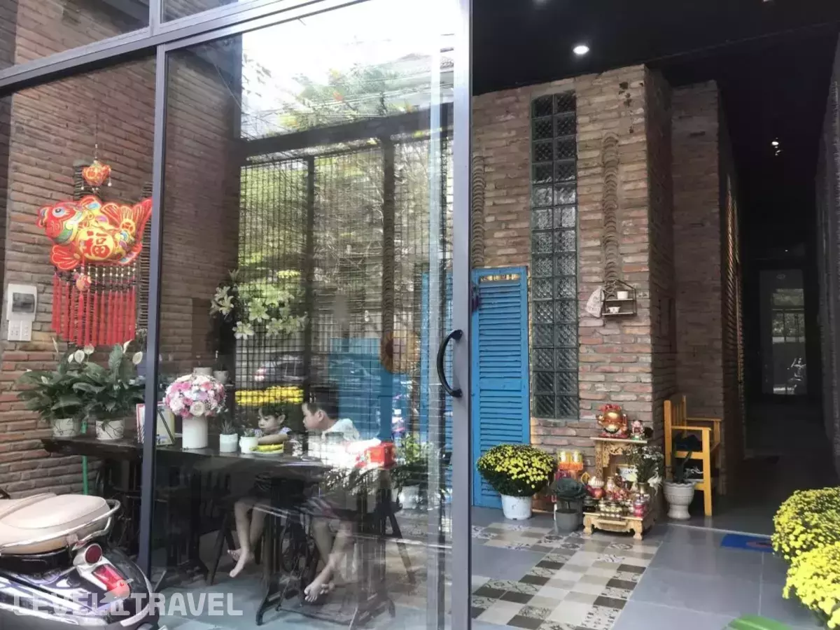 Ngoi House