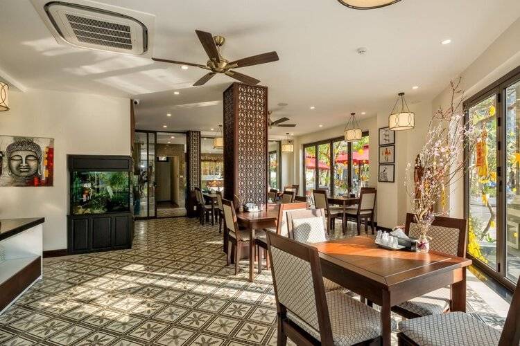 Haka Hotel & Apartment