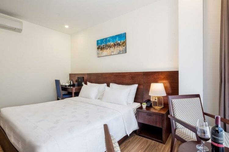 Haka Hotel & Apartment