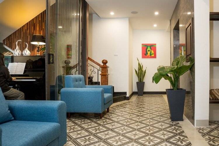 Haka Hotel & Apartment