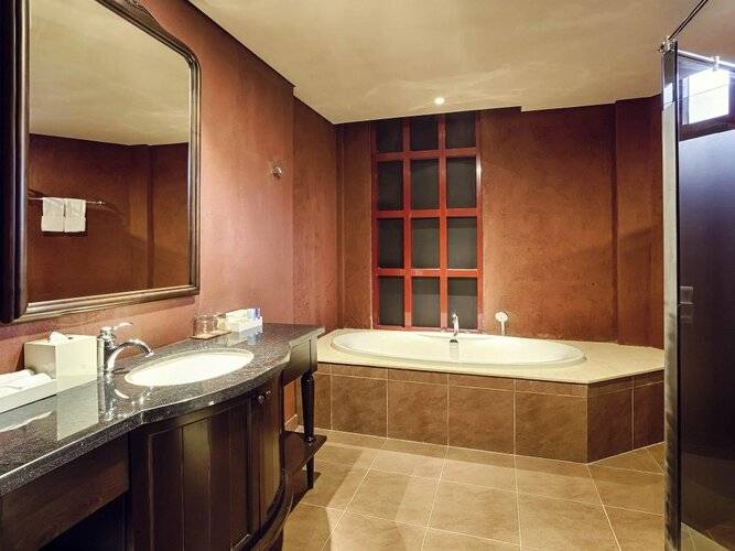 Mercure Danang French Village Bana Hills