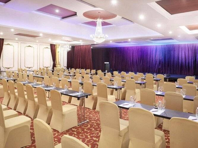 Mercure Danang French Village Bana Hills
