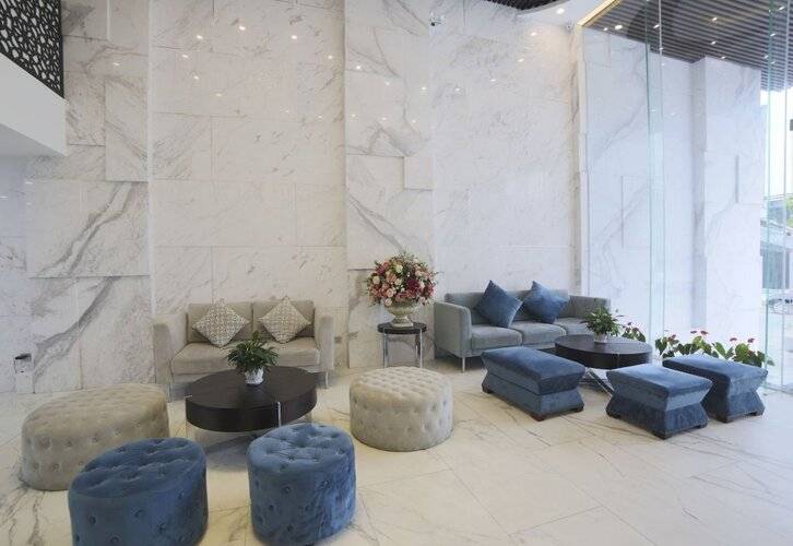 Flower Hotel