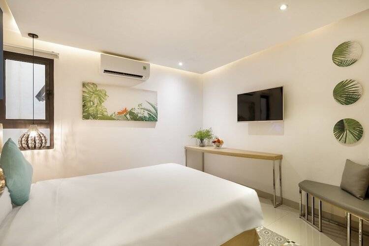 Bella Merry Hotel and Apartment