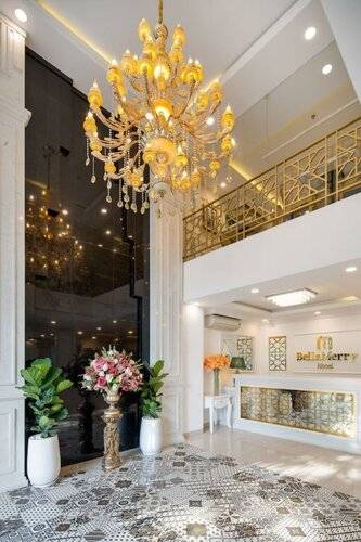 Bella Merry Hotel and Apartment