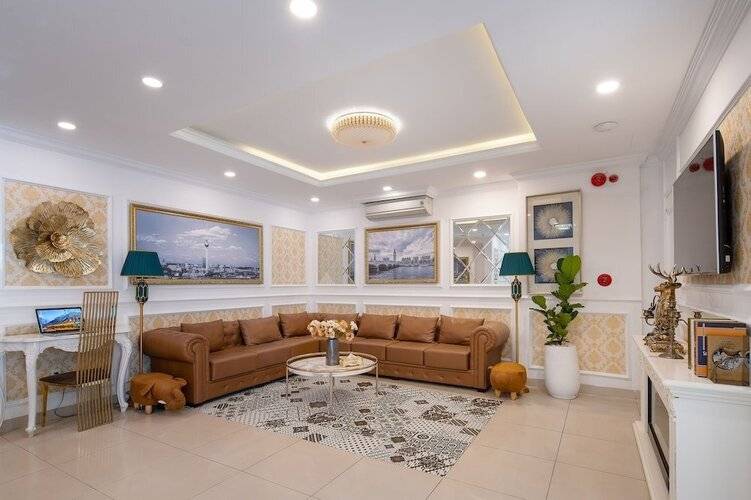 Bella Merry Hotel and Apartment